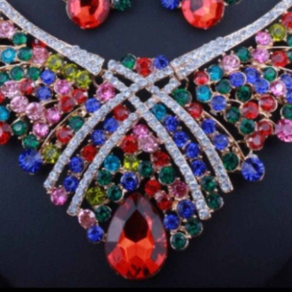NS22 | Evening Glam Jewelry Prom Wedding Set - Picture 3 of 3